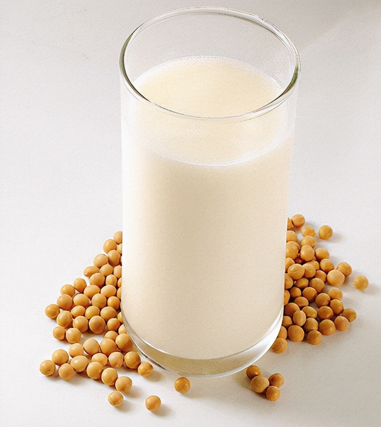 喝豆浆的好处和功效,喝豆浆的好处丰胸