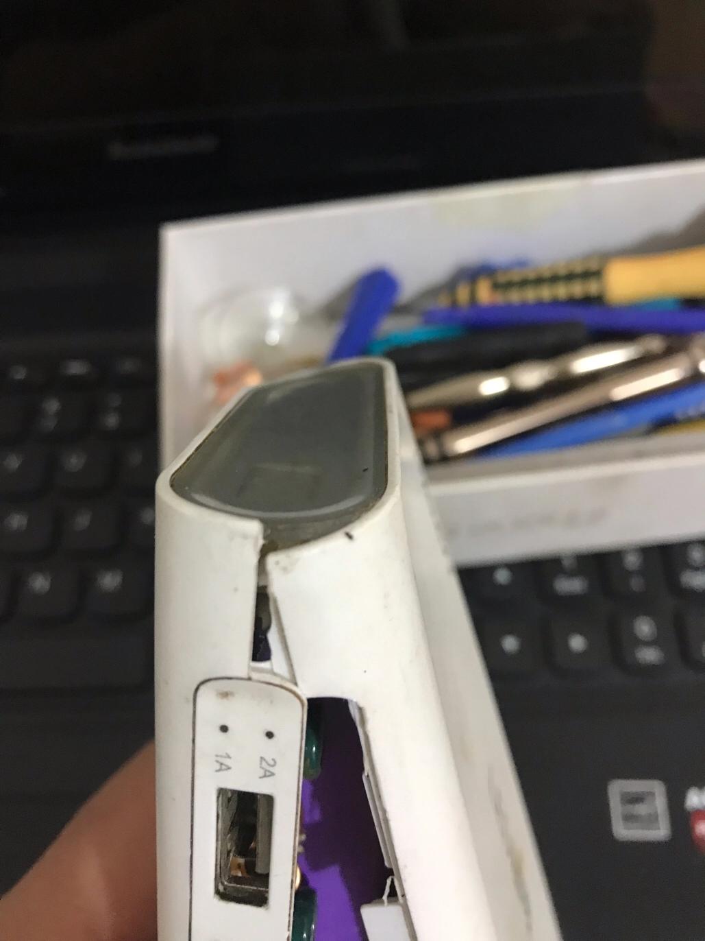 品胜电库10000毫安充电宝拆解,品胜20000快充充电宝拆解