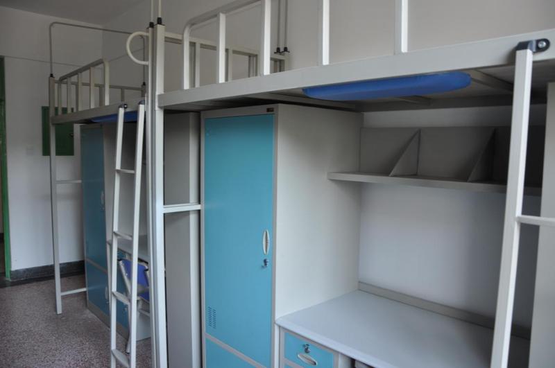 甯呭摜缇庡コ瀛﹂湼,缇庡コ甯呭摜瀛﹂湼