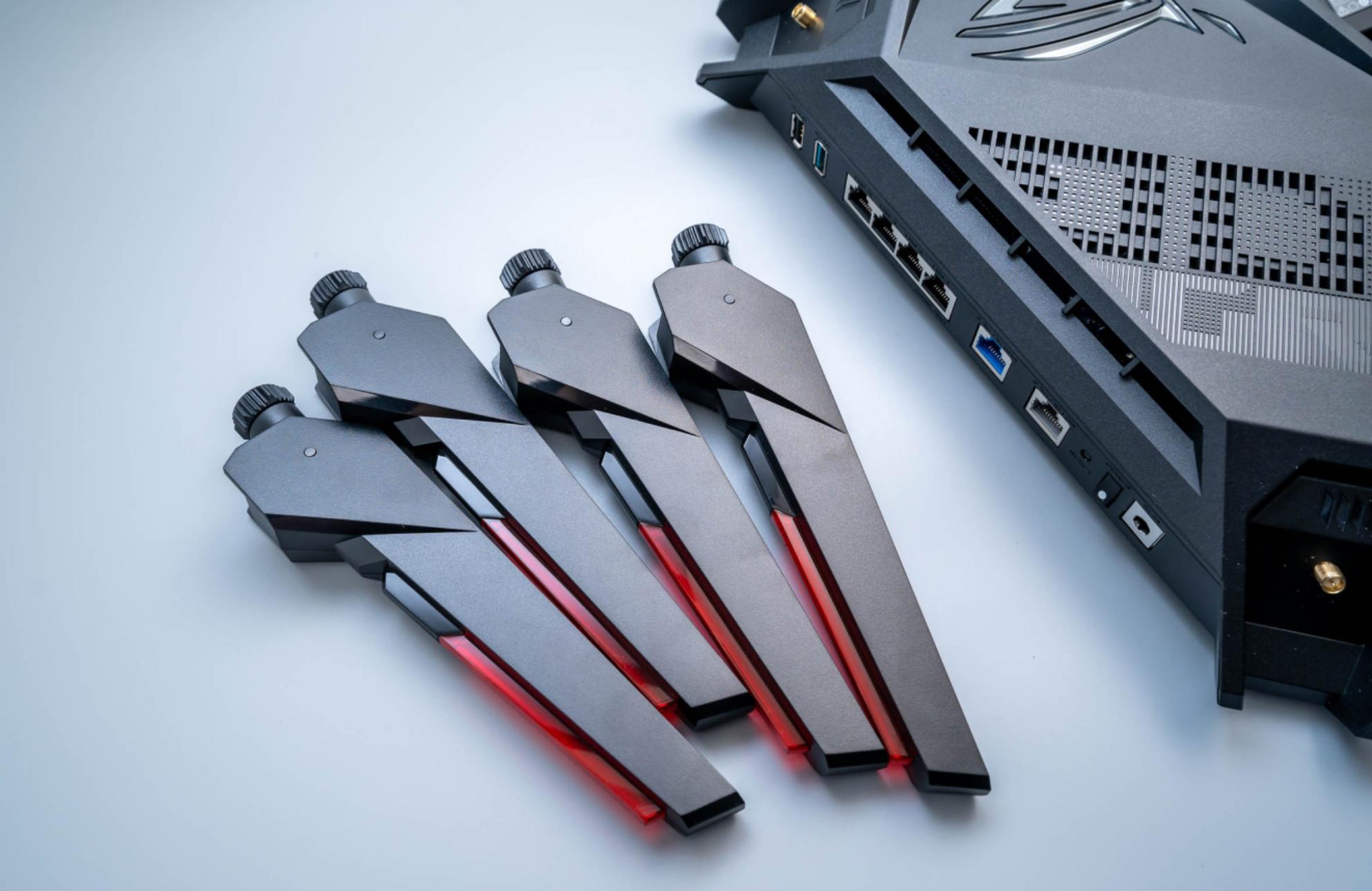 电竞路由器推荐华硕rog,华硕rog魔方幻gt6白色路由器评测