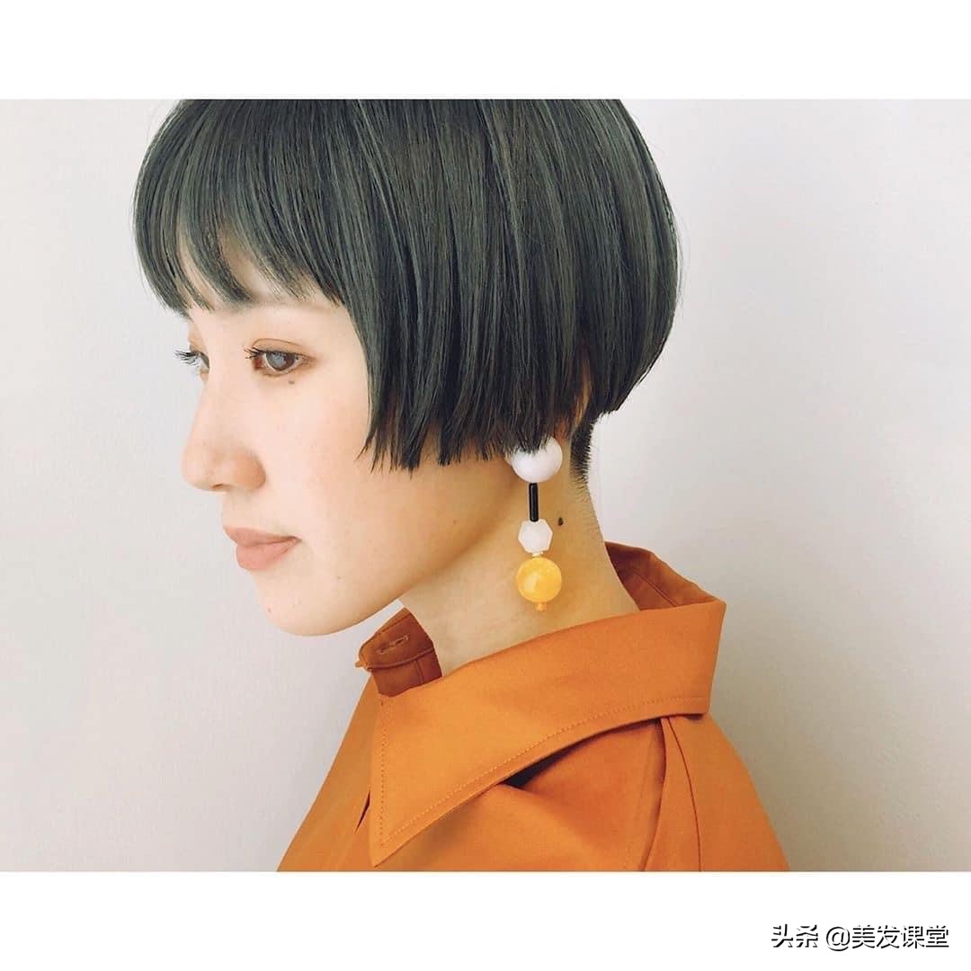 女士潮酷超短发教程自己剪,女士后区超短发修剪全过程视频