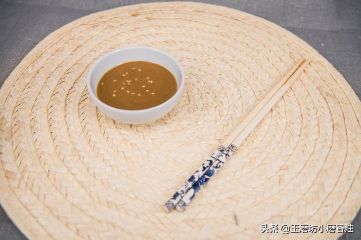 买的芝麻酱是苦的怎么回事,芝麻酱发苦怎么解决