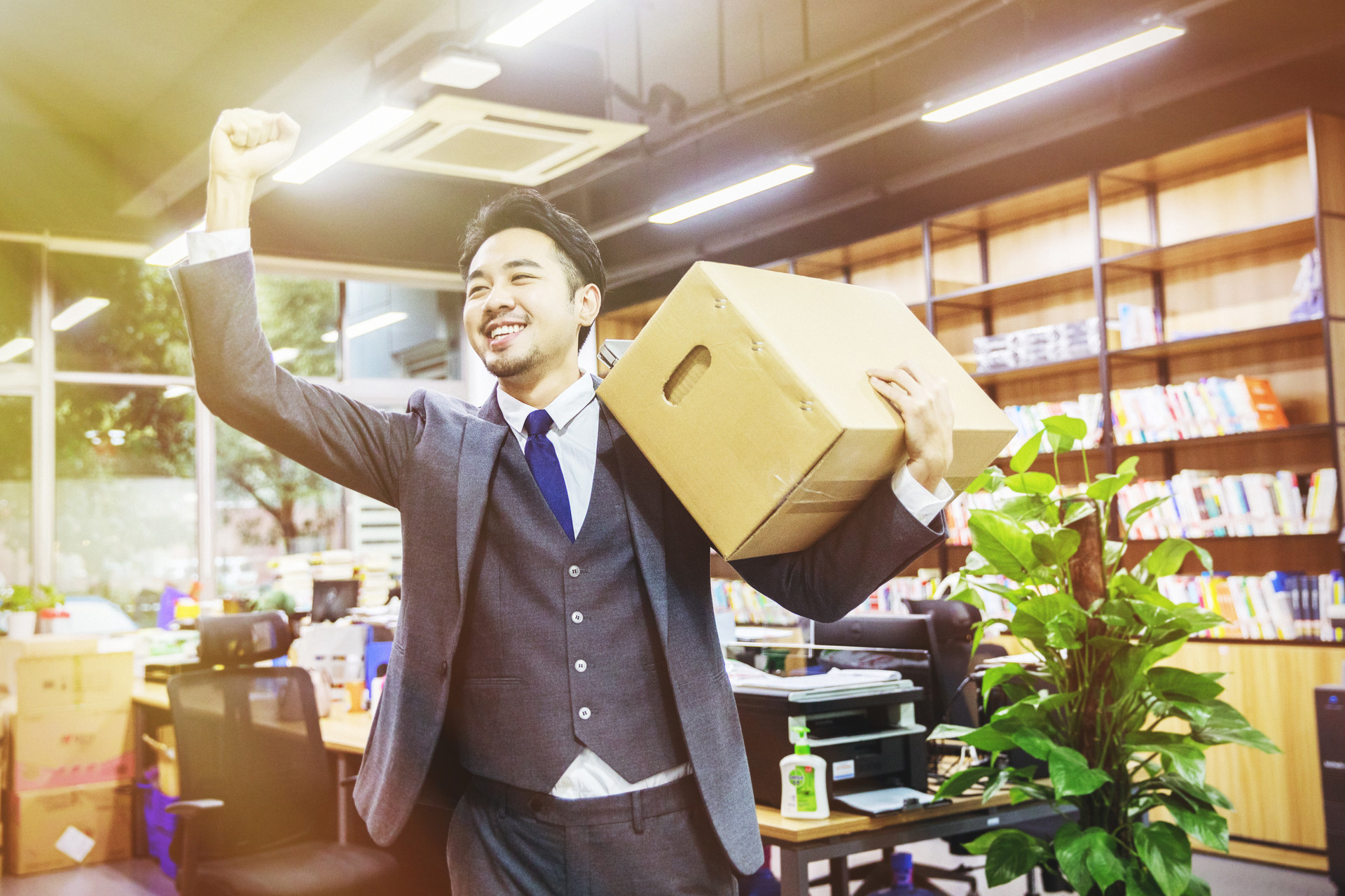 准备离职要告诉领导,如何给领导递交辞职信比较好