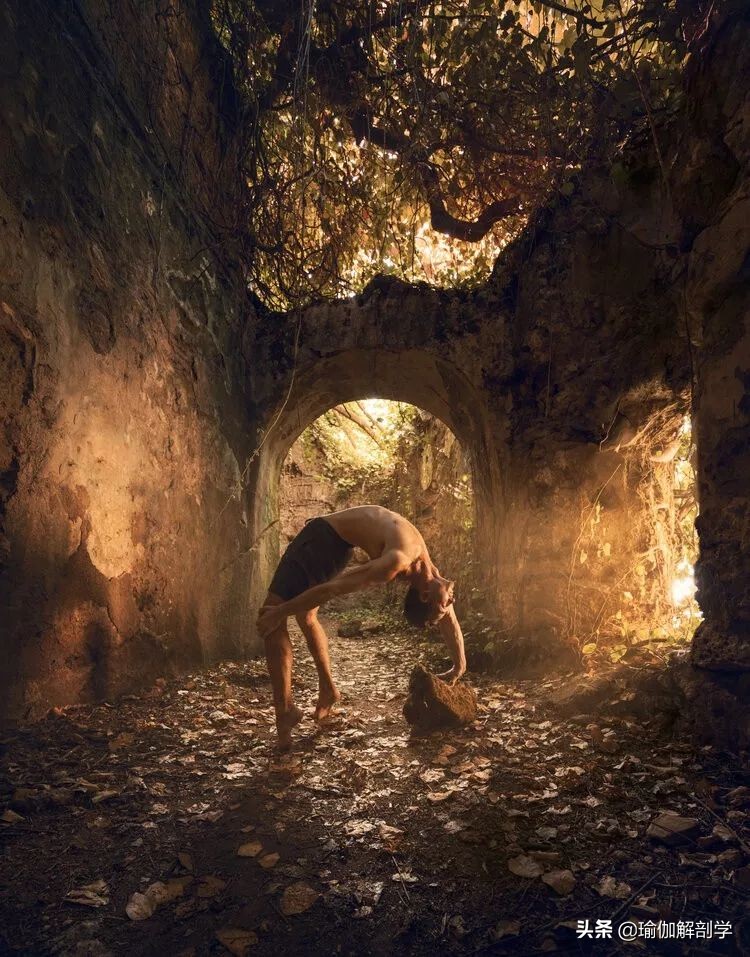 当瑜伽遇上摄影,男摄影师和瑜伽