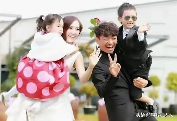 翻版马蓉王宝强,王宝强离婚后带女儿生活