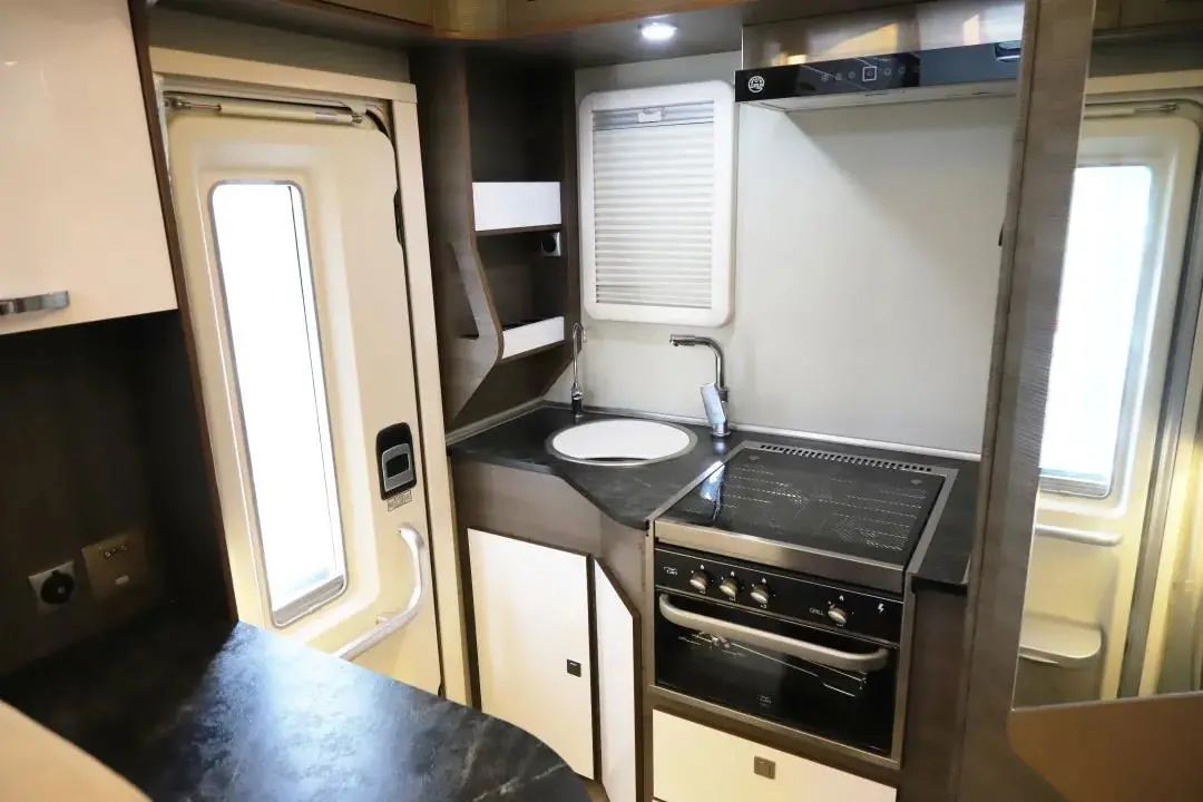 宇通c533旗舰版租赁价,宇通c533旗舰版双拓展成交价