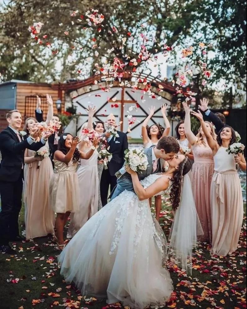 小型婚礼互动,婚礼上如何增强互动