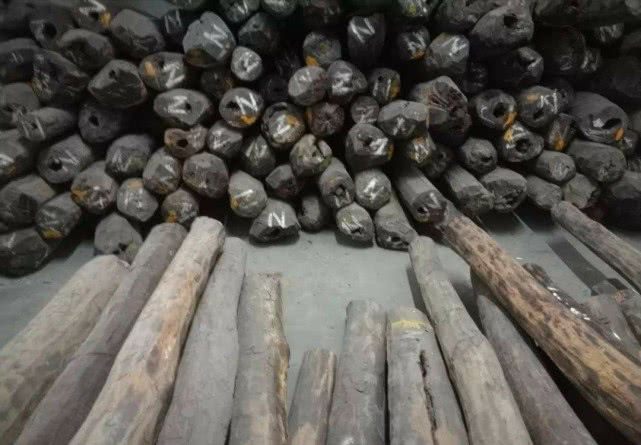 快速鉴别小叶紫檀的真假只需2招,淘宝那么便宜的小叶紫檀是假货吗