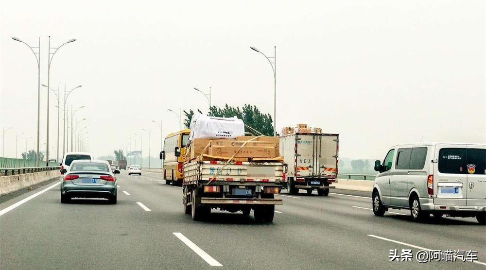 新手上高速需要带什么东西,跑高速长途带什么吃的比较好