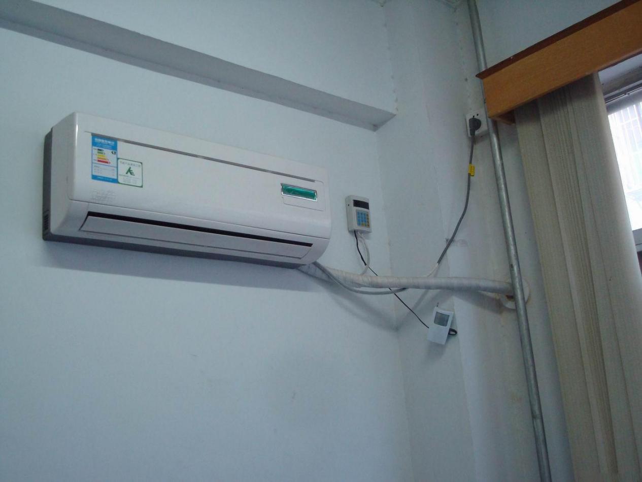 空调制冷出现e1维修费用,空调打冷风冒白气是什么原因