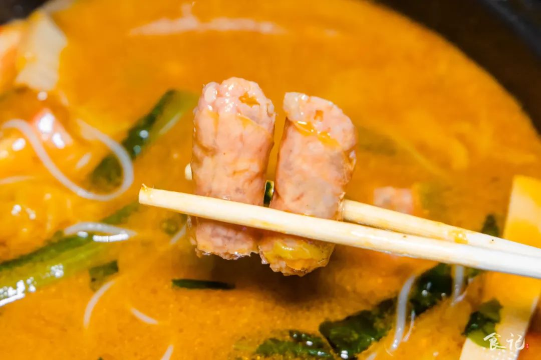 真的假的？万达清冷的夜市中，竟藏着踩点也要去吃的砂锅麻辣烫…