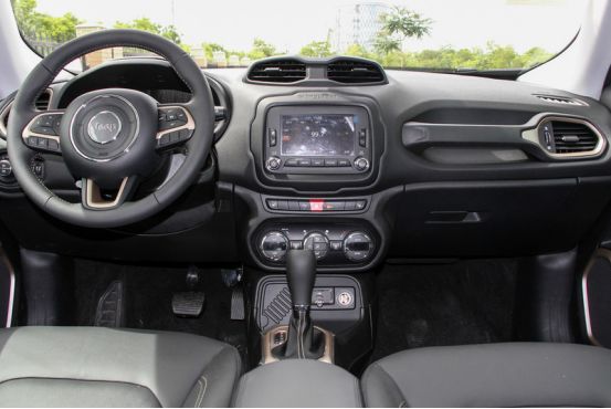 鍗婁环涓瀷suv,鍗婁环suv杞﹀瀷鎺ㄨ崘