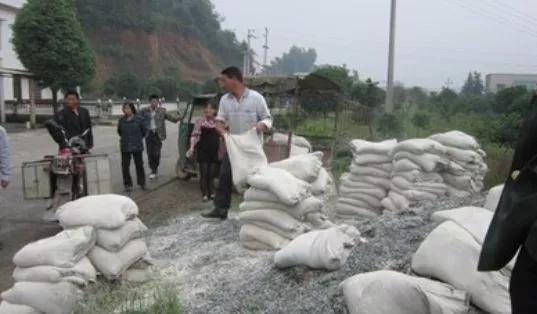 土壤酸化可以用生石灰吗,生石灰土壤处理