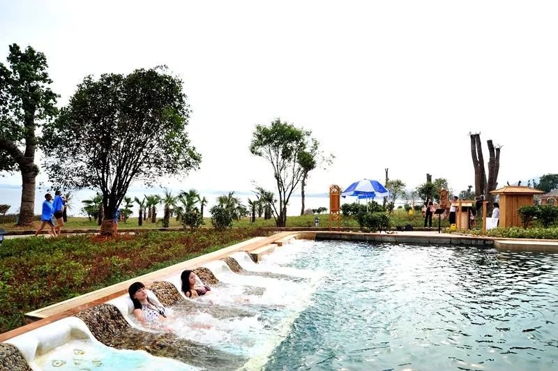 中国十大温泉城市,中国特别有名的十大温泉馆