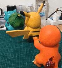 搞笑动图gif微信表情包2019,搞笑动图笑得肚子痛