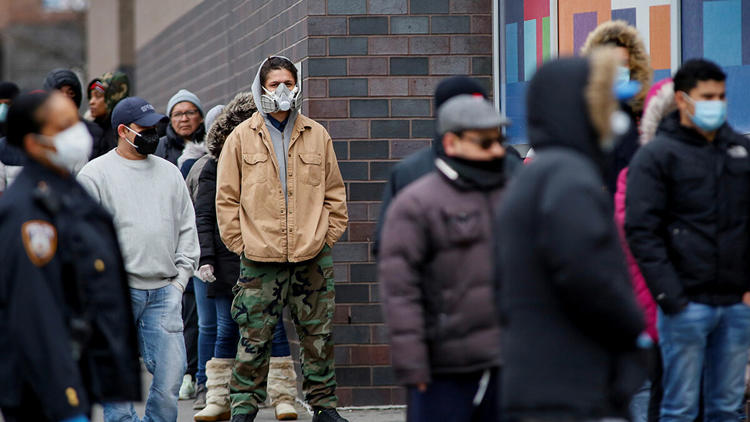 中国人居家两个月生活无忧,美国多数家庭,竟拿不出500美元?