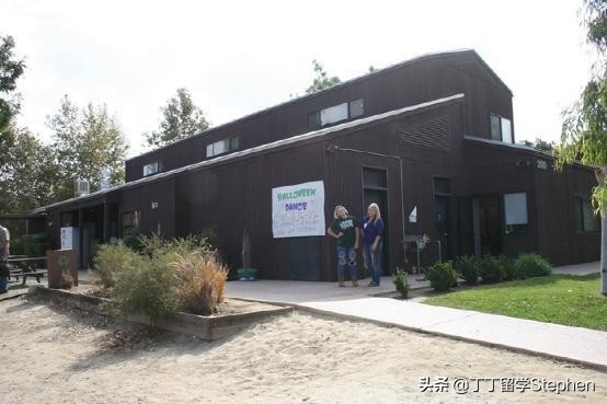 美国沃尔登格罗夫高中,美国格罗夫斯高中怎么样