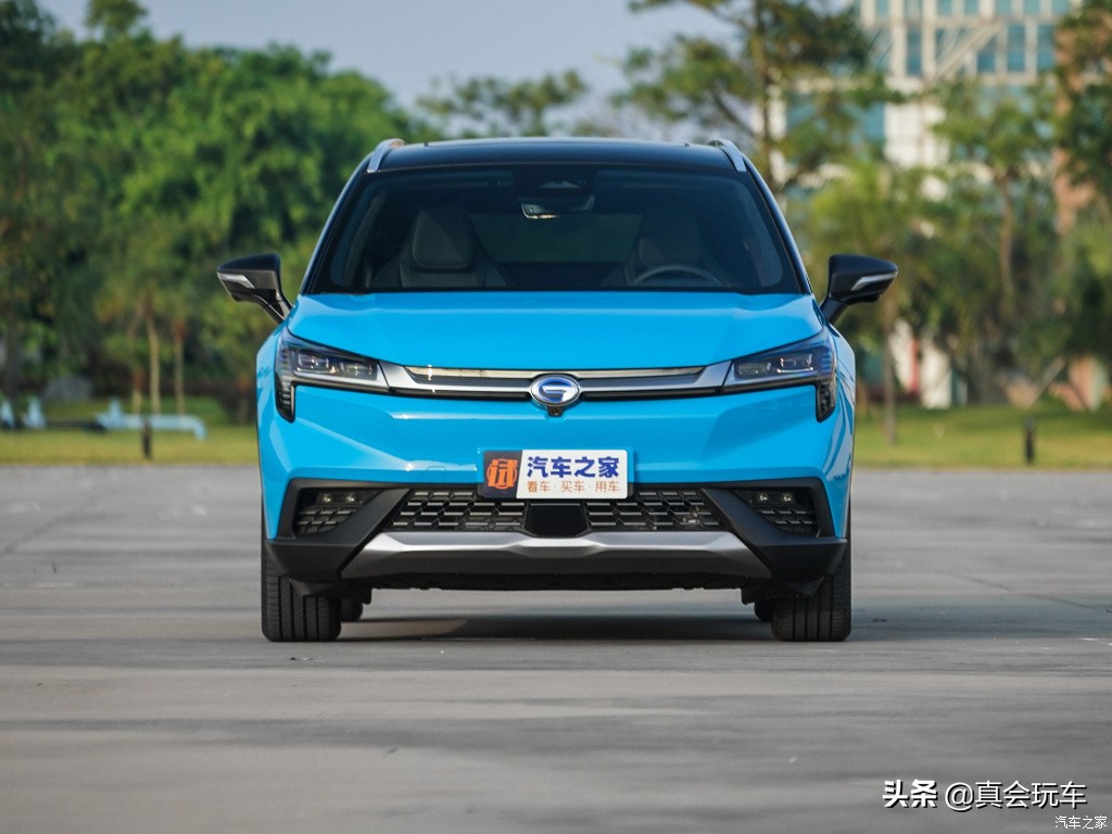 新款蔚来2024款ec6试驾,中型纯电动轿跑suv哪家强