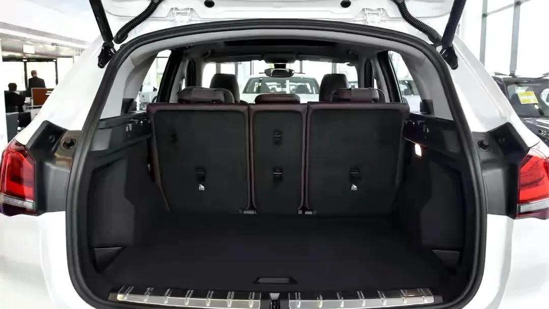 宝马新款x11.5t省油,新款宝马x1顶配2.0四驱百公里