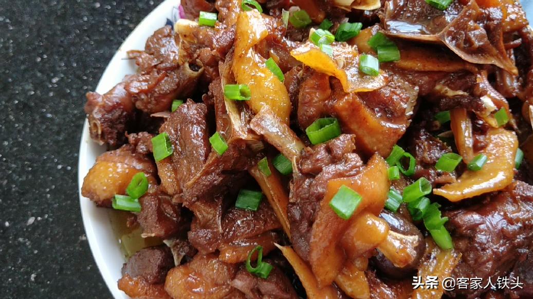 鸭肉又香又好吃的4种做法,爱吃鸡肉的收藏这样做皮脆肉嫩
