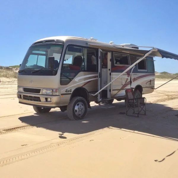 真考斯特和仿考斯特,丰田考斯特各个版本