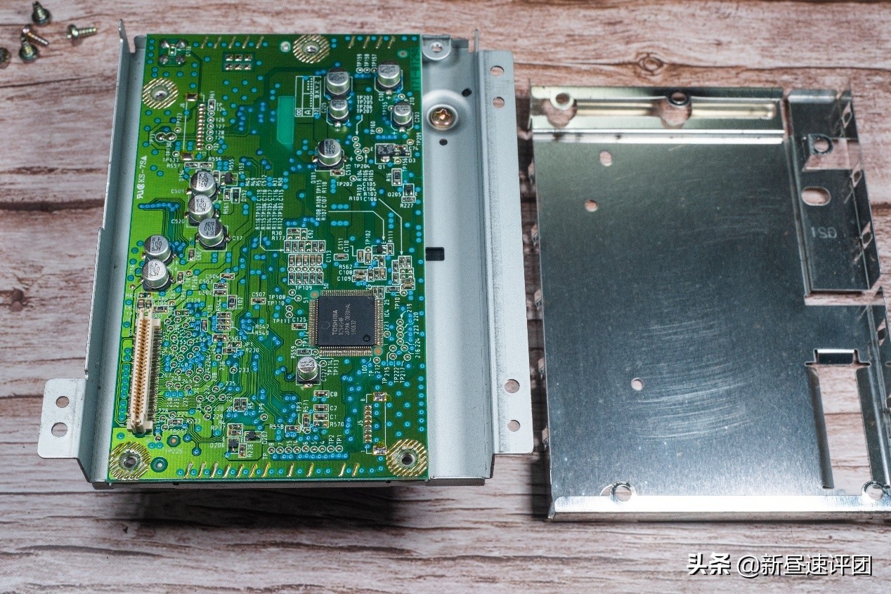 翻新修复DreamCast游戏机：好端端的产品，差点让公司倒闭