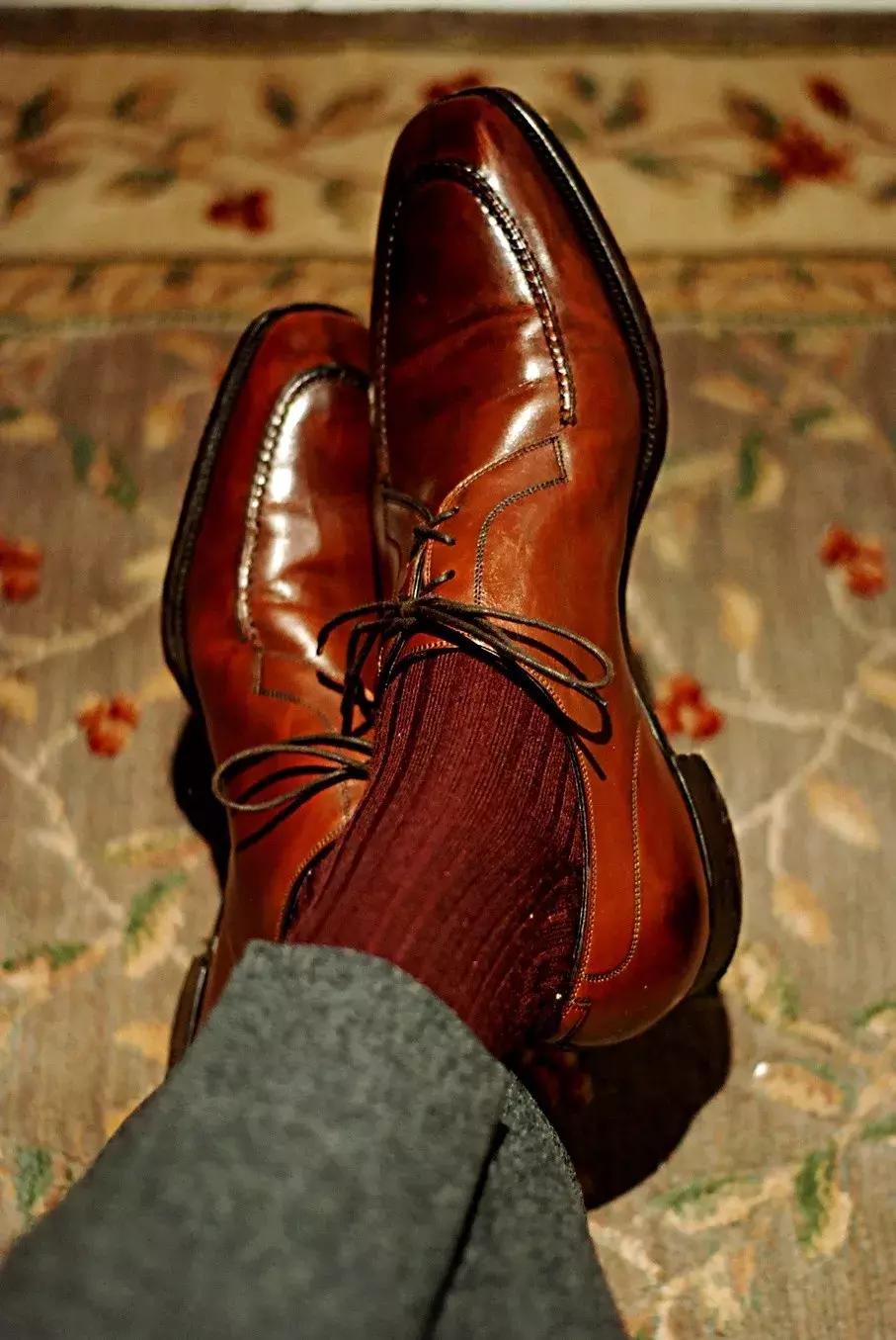 挑选袜子不勒脚,慎选袜子