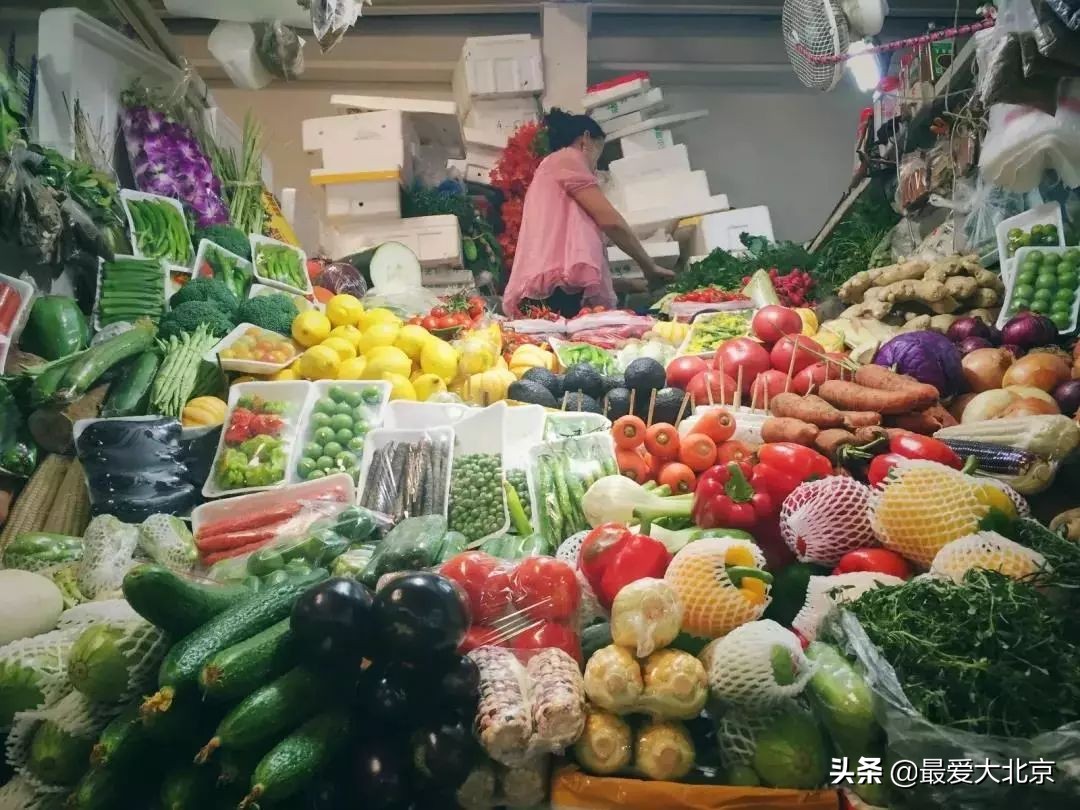 老街坊们,静安市场回来了