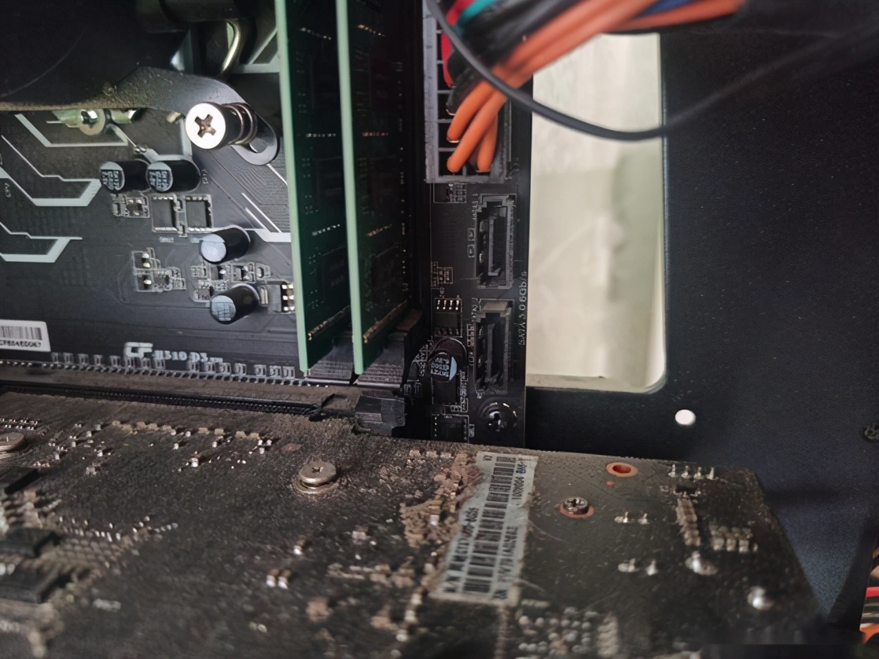 机械硬盘安装教程台式,台式机加装500g机械硬盘教程