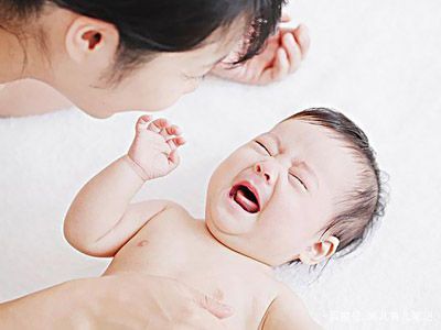 夏天给娃洗澡，这5个身体部位一定要重视，别嫌麻烦