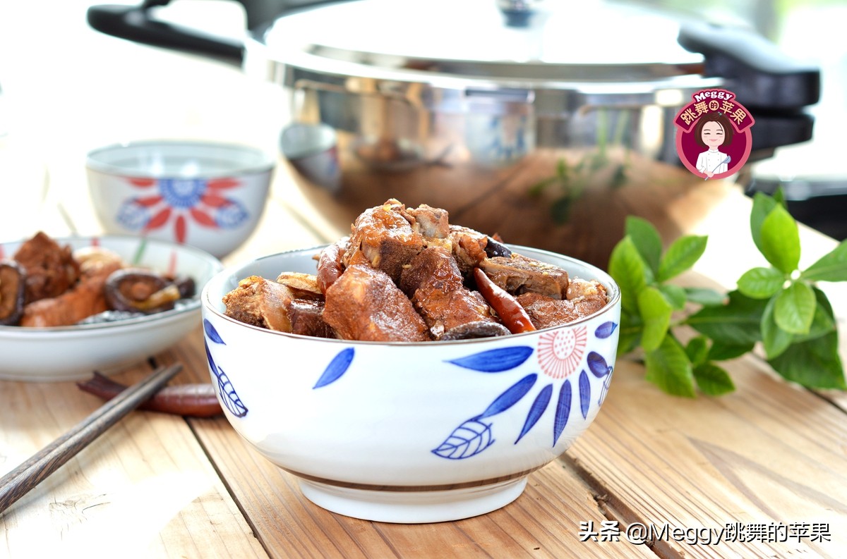 降温了，用15分钟炖锅骨肉相连，比排骨实惠，比棒骨香，全家解馋