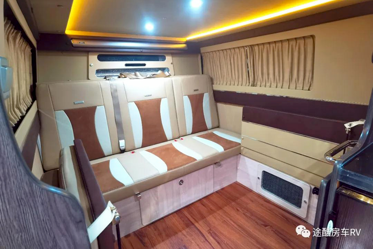 19江铃福特全顺多少钱,19.98万新全顺房车价格