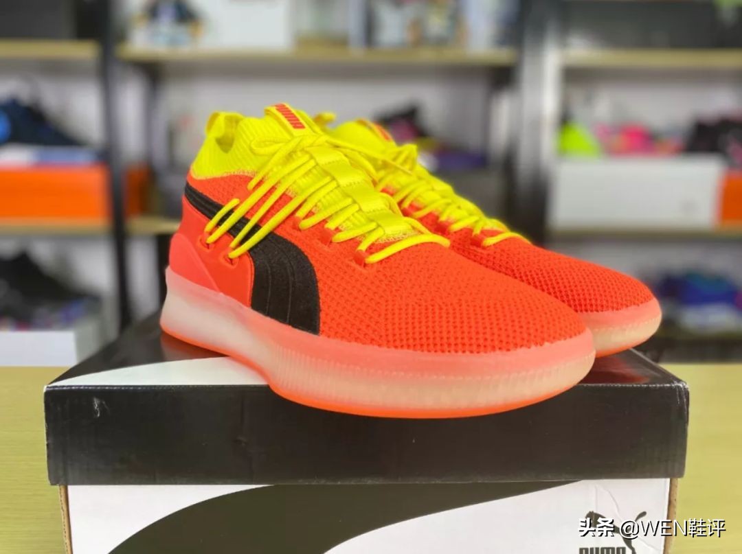 致敬粉丝！鞋面、中底再升级，库里7*开代**箱解读，你觉得如何？
