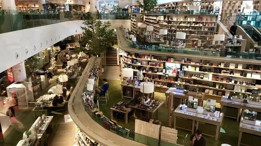 商业街景观还能怎么造？这家曼谷购物中心厉害了