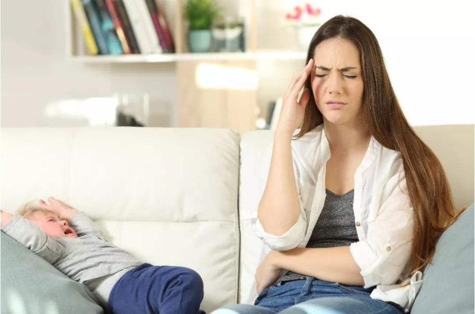 二月宝宝哭闹怎么办快速解决办法,为什么二月宝宝怎么哄都不睡