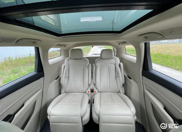 凯捷六座头等舱,五菱凯捷头等舱座椅