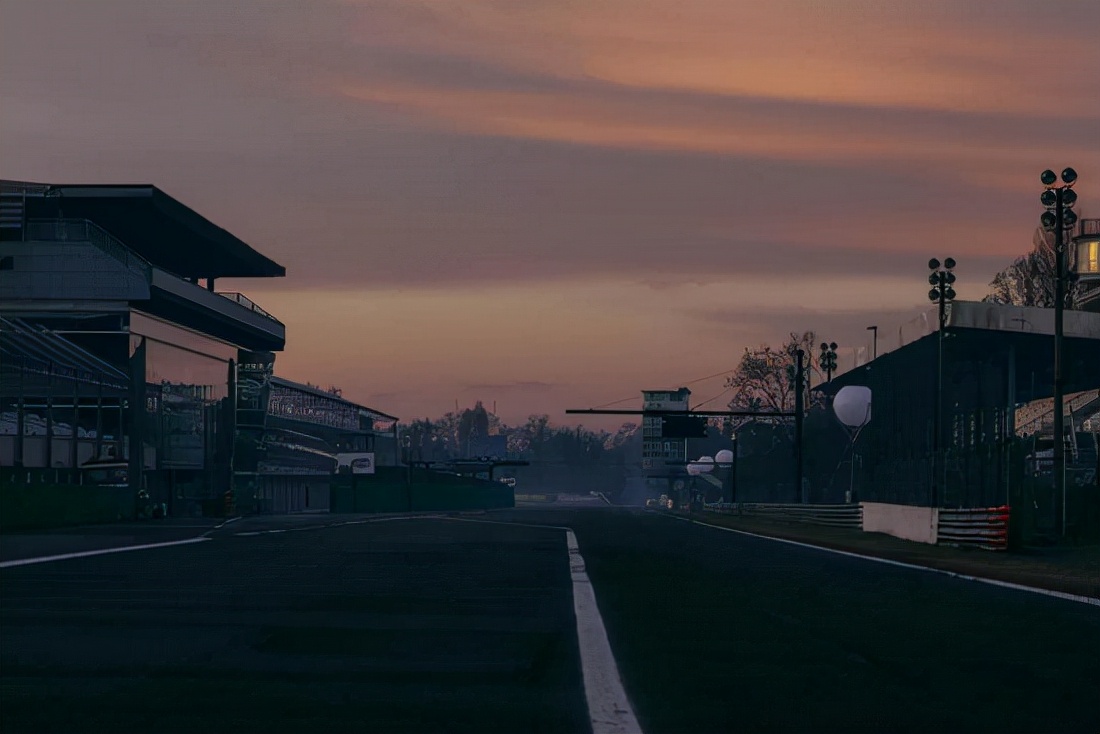 nikealphaflynext3中底科技,nikealphaflynextnature