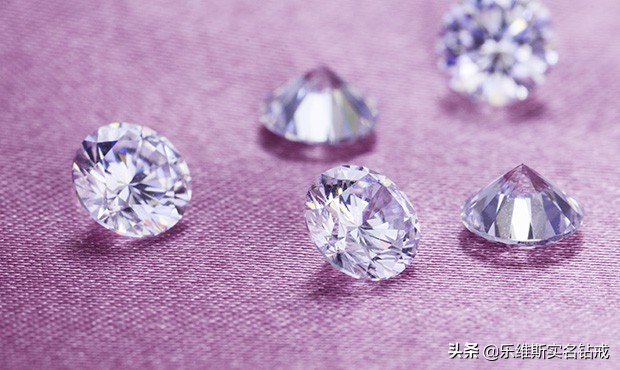 钻戒为啥一般都是18k金的,18k黄金和18k玫瑰金钻戒哪个好看