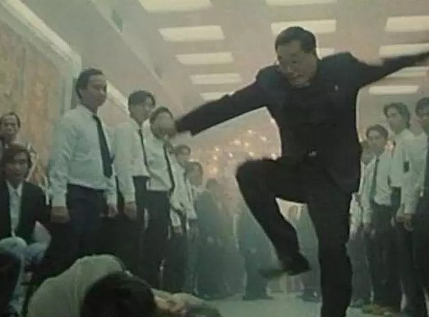 古惑仔里的牧师是谁演的,古惑仔那个牧师什么来头