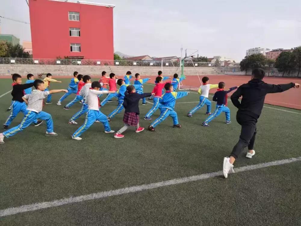 小学未成年思想道德建设活动方案,未成年人思想道德建设幼儿园教案