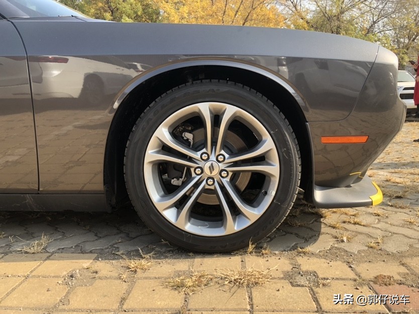 速度与激情唐老大道奇挑战者,速度与激情道奇挑战者多少钱一辆