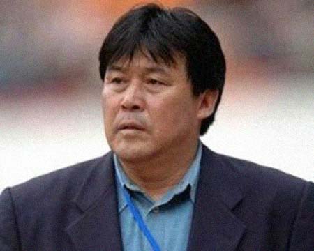 郑智英超夺冠视频,郑智中国足球赛前动态