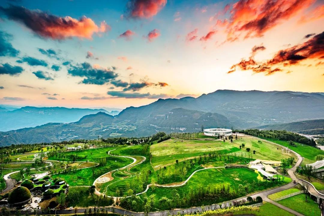 浩丰出品：懒坝LAB丨值得去一万次的云中艺术仙境