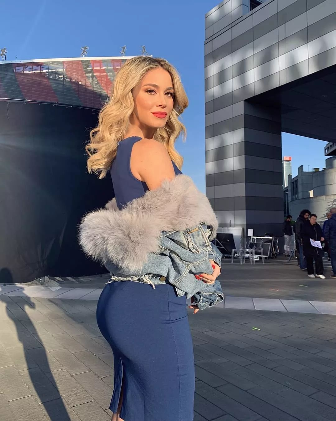 意大利最美女记者,意大利女记者身材