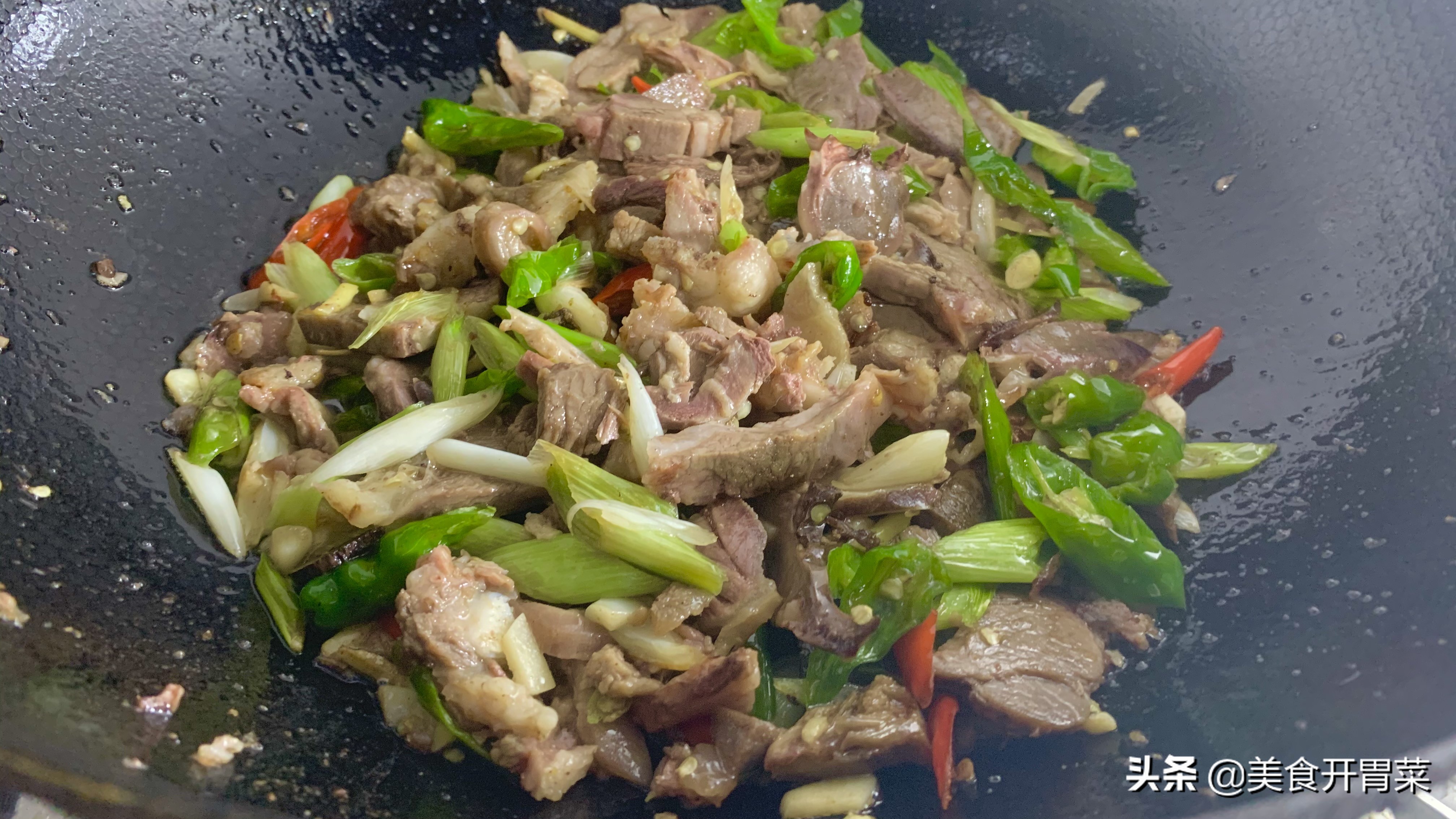 大葱爆羊肉的正宗做法窍门,家常葱爆羊肉正宗做法