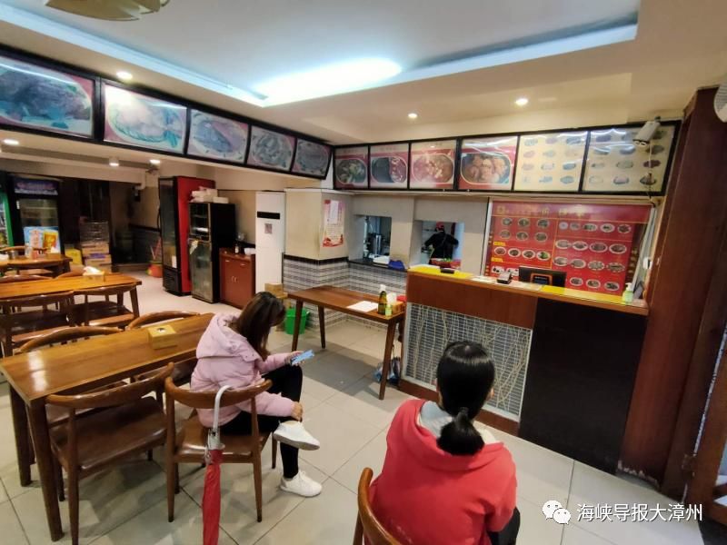 堂食恢复营业的店铺,堂食陆续开放