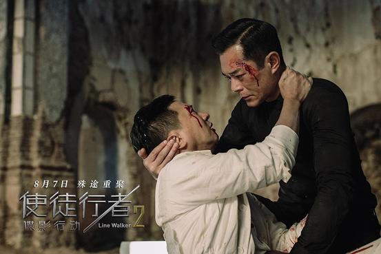 共患难的兄弟+不谈恋爱的硬核女主！让我今年第一次想为港片爆灯