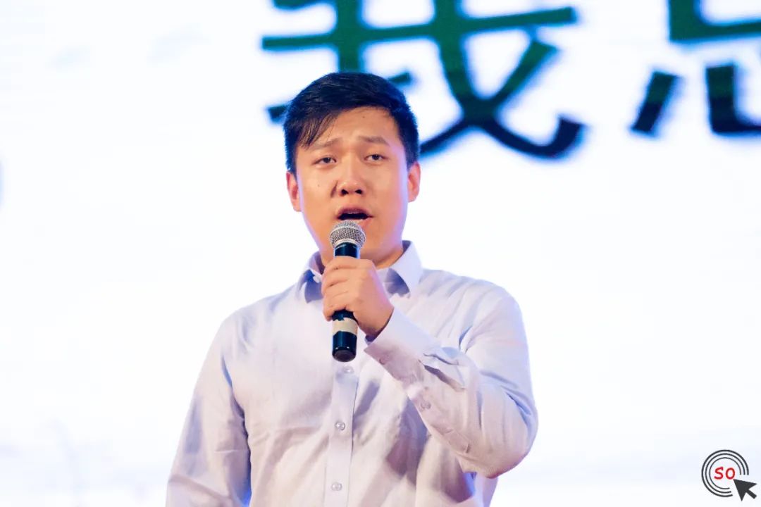 白塔中学2019年庆祝视频,白塔中学表彰大会