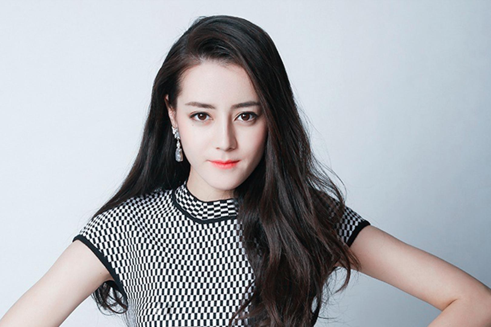 明星化妆师30斤化妆箱,从业十五年明星化妆师