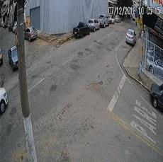 搞笑gif目光全在腿上了,爆笑gif动图我们一起出去霸气一点